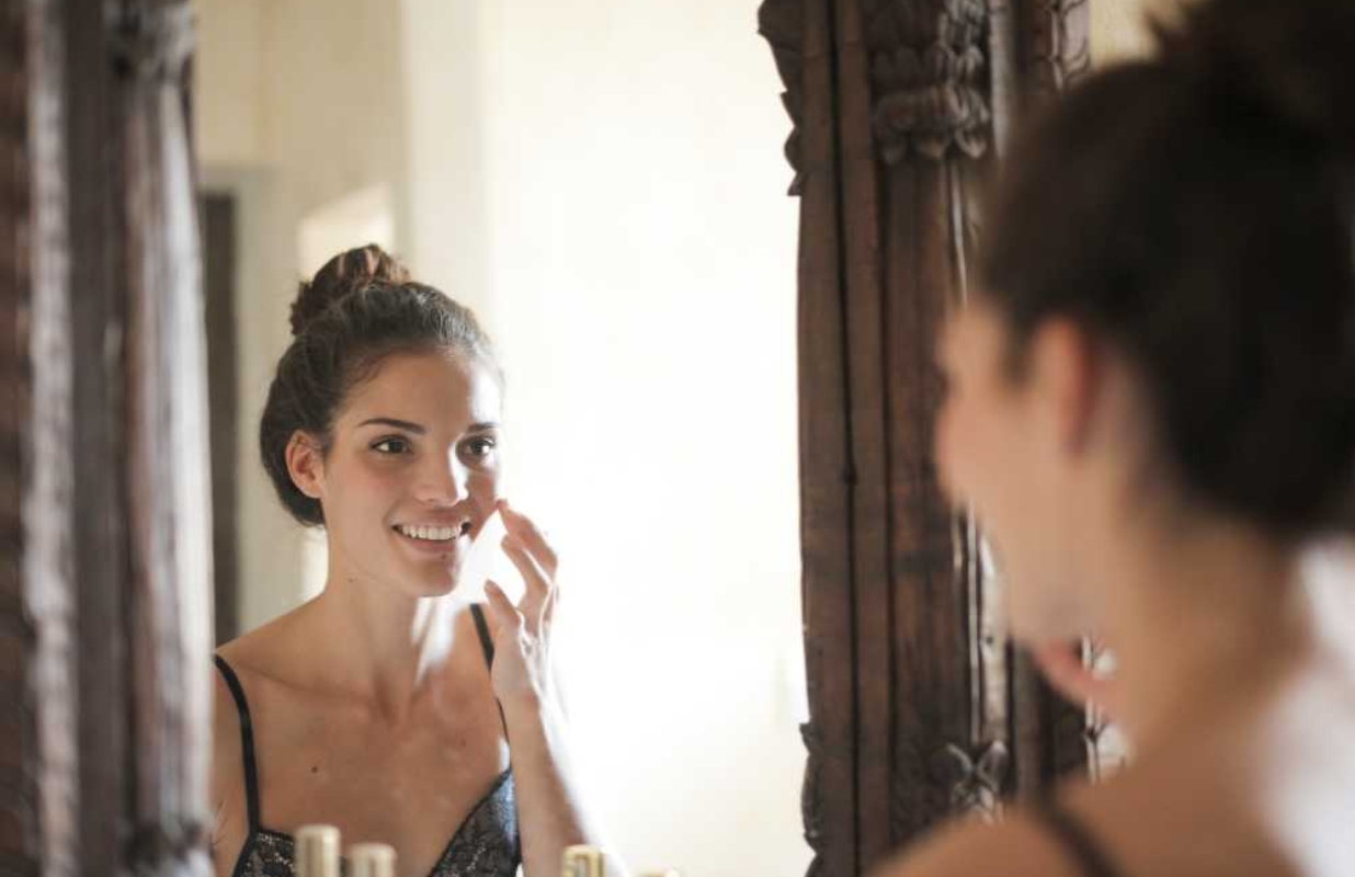 The Best Beauty Benefits of Dry Brushing