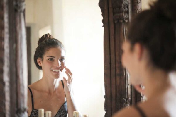 The Best Beauty Benefits of Dry Brushing