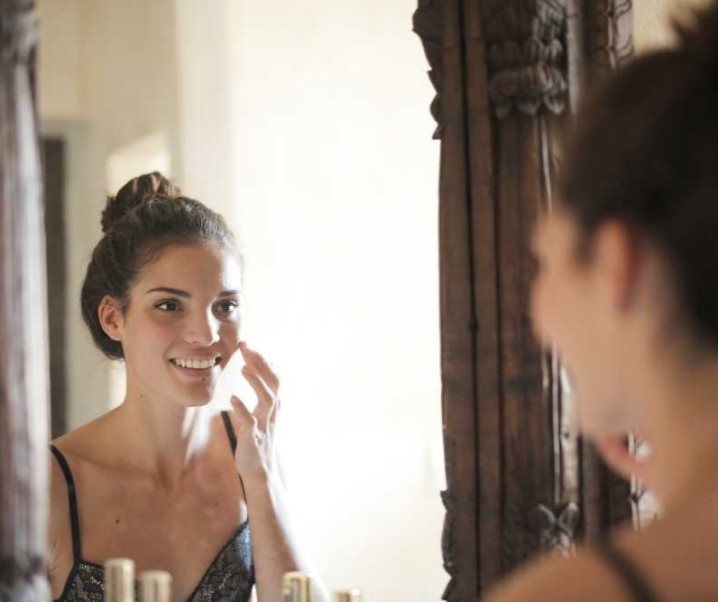 The Best Beauty Benefits of Dry Brushing