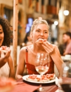 How to Grow an Indoor Garden and What to Expect