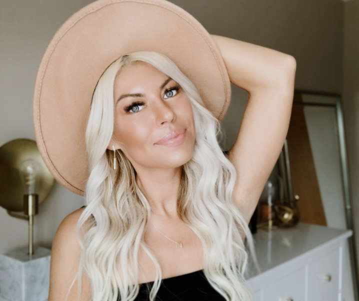 Holly Vanselow: How Instagram Became My Side Business