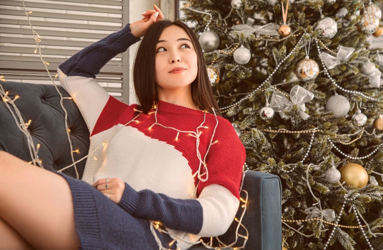 Holiday Survival Guide: 5 Ways to Make it Through the Holidays and Keep Your Sanity