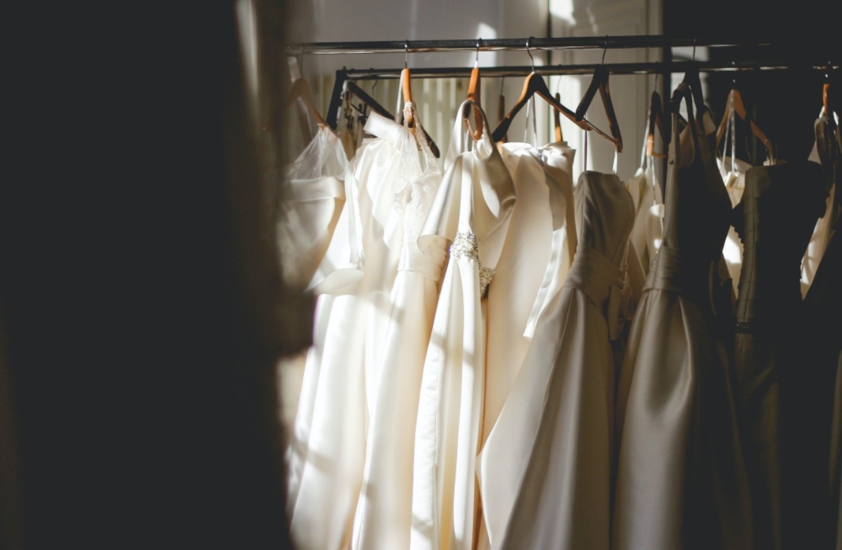 How to Look Your Best as a Guest to a Winter Wedding
